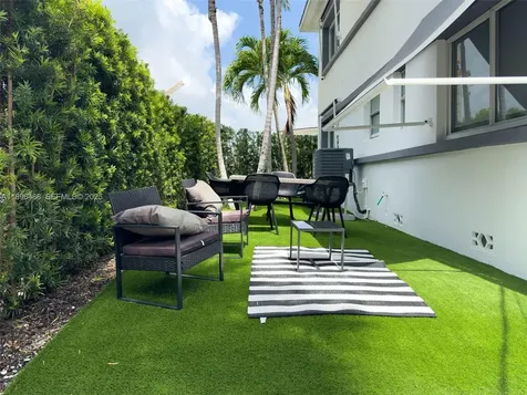 3909 Garden Avenue Miami Beach FL 33140