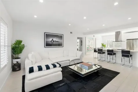 3909 Garden Avenue Miami Beach FL 33140