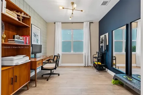 4434 Ficus Street Hollywood FL 33021