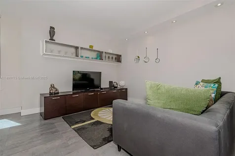 2301 Collins Avenue Miami Beach FL 33139