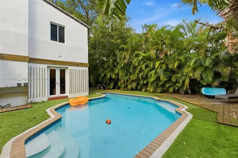 401 SW 28th Road Miami FL 33129