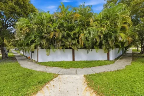 401 SW 28th Road Miami FL 33129