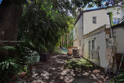 401 SW 28th Road Miami FL 33129
