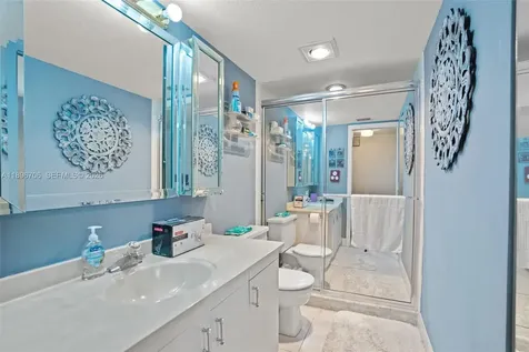 2802 Victoria Way Coconut Creek FL 33066