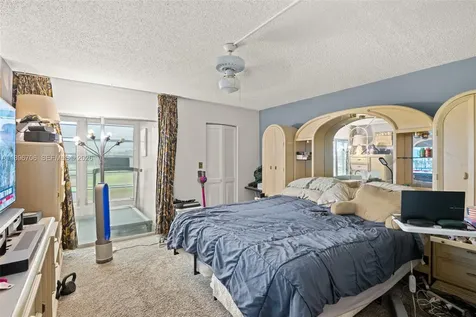 2802 Victoria Way Coconut Creek FL 33066