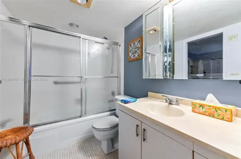 2802 Victoria Way Coconut Creek FL 33066