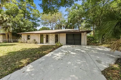 7502 Bayard Road Fort Pierce FL 34951