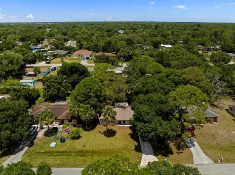 7502 Bayard Road Fort Pierce FL 34951