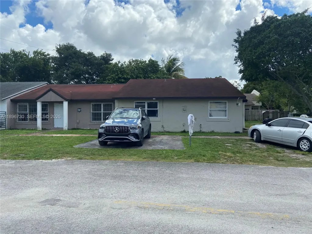3954 NW 182nd Lane Miami Gardens FL 33055