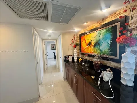 19370 Collins Avenue Sunny Isles Beach FL 33160