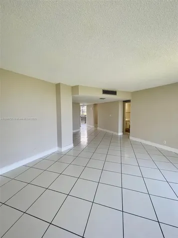 20400 W Country Club Drive Aventura FL 33180