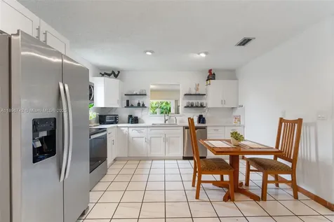 7040 SW 95th Court Miami FL 33173