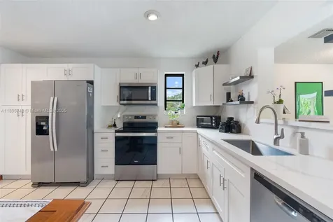 7040 SW 95th Court Miami FL 33173