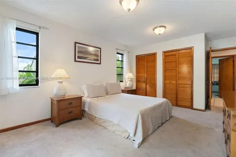 7040 SW 95th Court Miami FL 33173