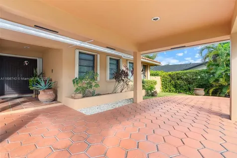 7040 SW 95th Court Miami FL 33173