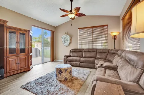 15825 SW 11th Street Pembroke Pines FL 33027