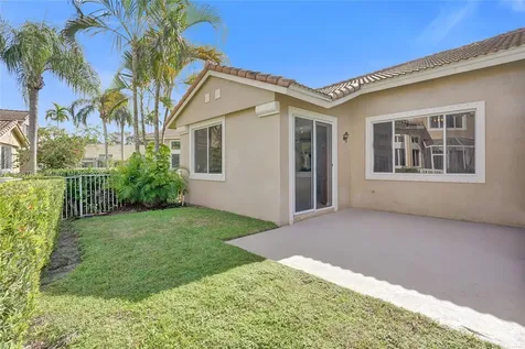 15825 SW 11th Street Pembroke Pines FL 33027