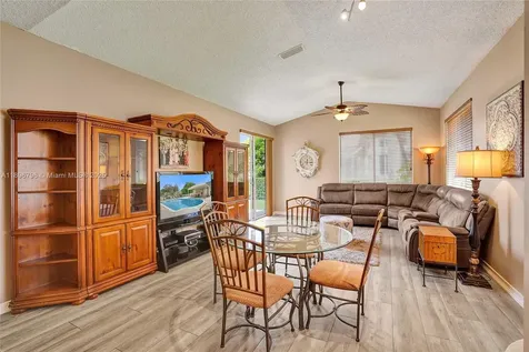 15825 SW 11th Street Pembroke Pines FL 33027