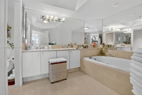 7000 Island Boulevard Aventura FL 33160