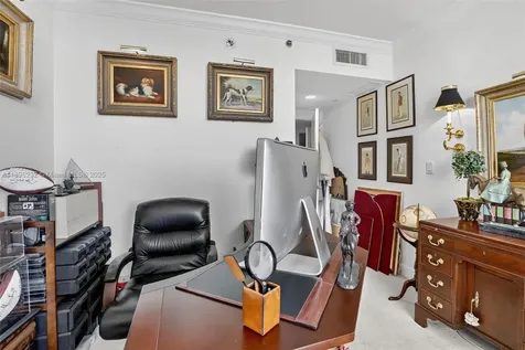 7000 Island Boulevard Aventura FL 33160