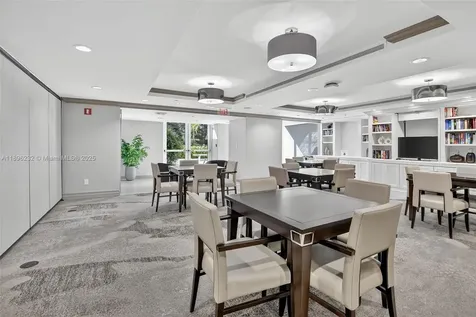7000 Island Boulevard Aventura FL 33160