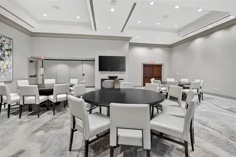 7000 Island Boulevard Aventura FL 33160
