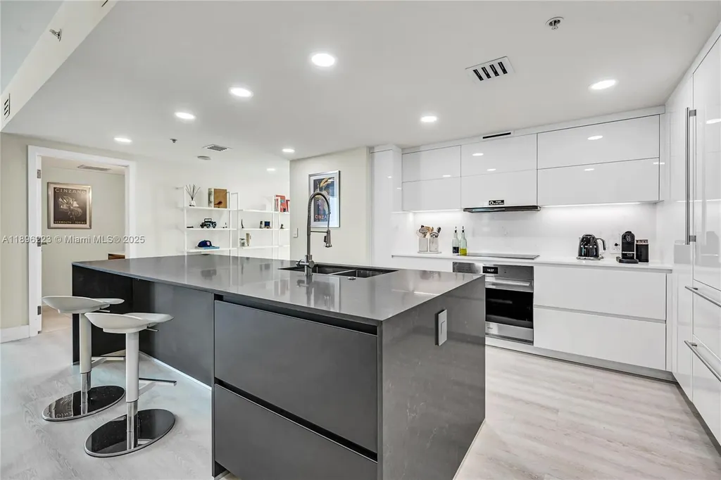 665 NE 25th Street Miami FL 33137