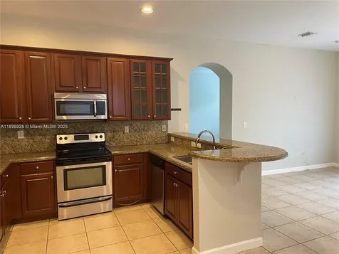 16637 SW 52nd Street Miami FL 33185