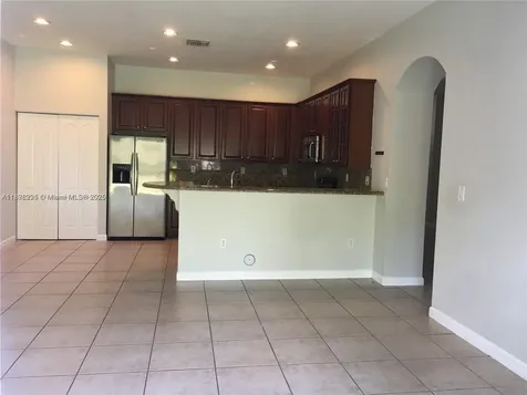 16637 SW 52nd Street Miami FL 33185