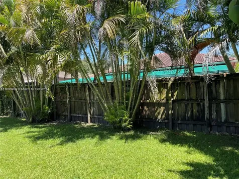 16637 SW 52nd Street Miami FL 33185