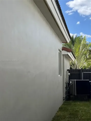 16637 SW 52nd Street Miami FL 33185