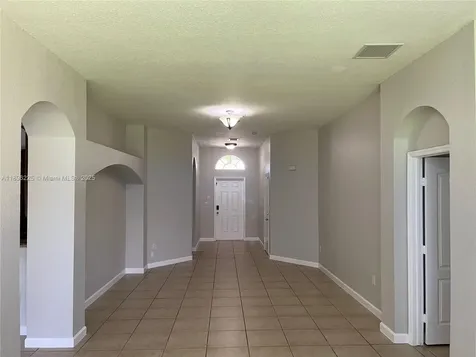 16637 SW 52nd Street Miami FL 33185