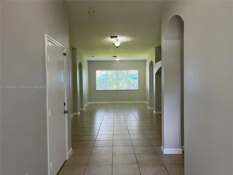 16637 SW 52nd Street Miami FL 33185