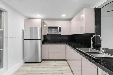 2861 Somerset Drive Lauderdale Lakes FL 33311
