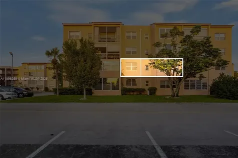2861 Somerset Drive Lauderdale Lakes FL 33311