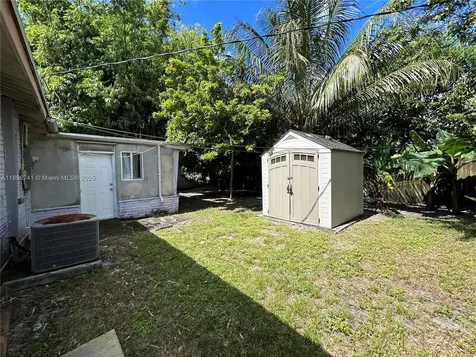 6121 Madison Street Hollywood FL 33023
