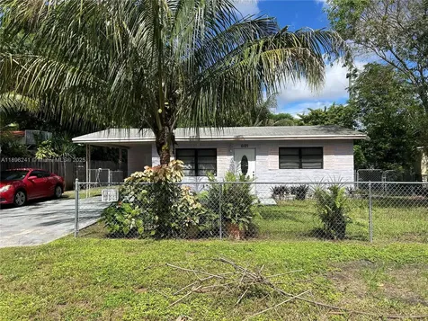 6121 Madison Street Hollywood FL 33023