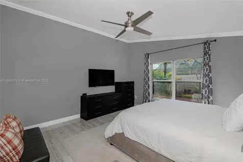 19190 NW 24th Place Pembroke Pines FL 33029