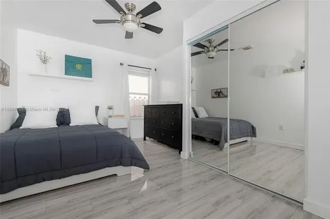 19190 NW 24th Place Pembroke Pines FL 33029