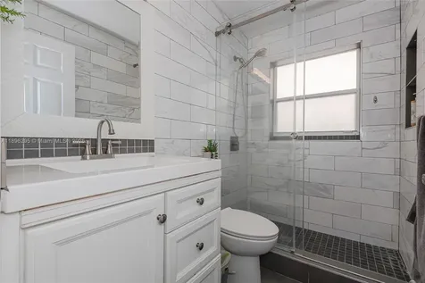19190 NW 24th Place Pembroke Pines FL 33029