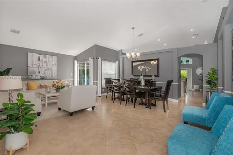 19190 NW 24th Place Pembroke Pines FL 33029
