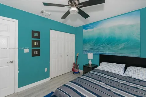 19190 NW 24th Place Pembroke Pines FL 33029