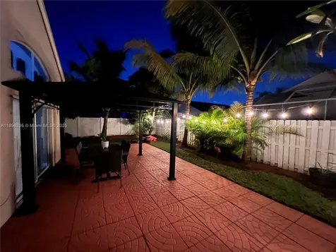 19190 NW 24th Place Pembroke Pines FL 33029