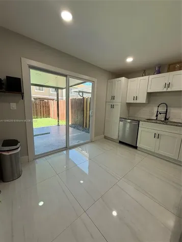 11058 NW 38th Street Sunrise FL 33351