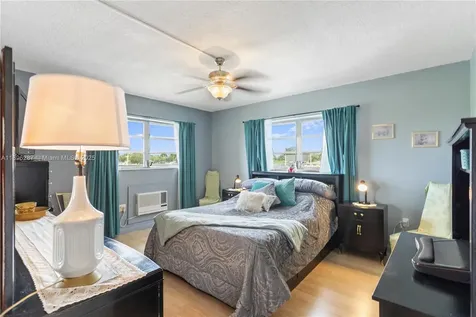 17001 NE 13th Avenue Miami FL 33162