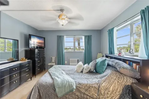17001 NE 13th Avenue Miami FL 33162
