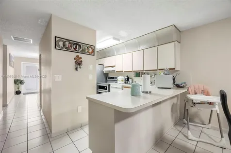 4191 W 10th Avenue Hialeah FL 33012