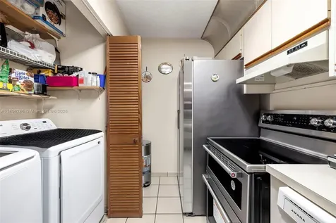 4191 W 10th Avenue Hialeah FL 33012