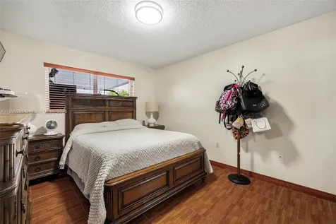 4191 W 10th Avenue Hialeah FL 33012