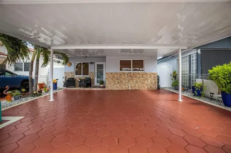 4191 W 10th Avenue Hialeah FL 33012